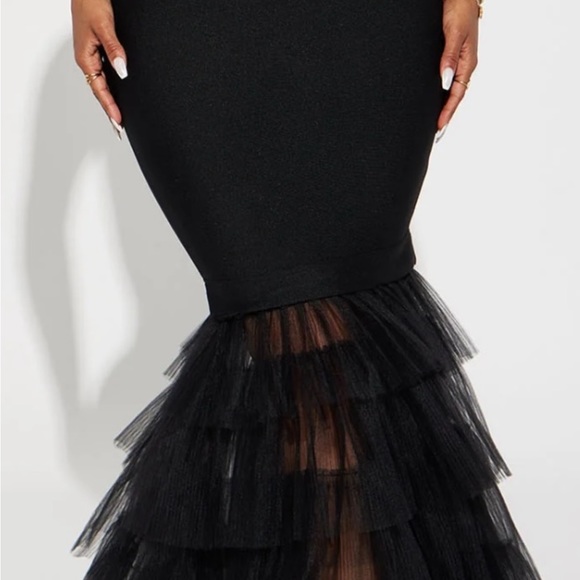 NWT Black Gown Gals Dress Size Large - Picture 4 of 5